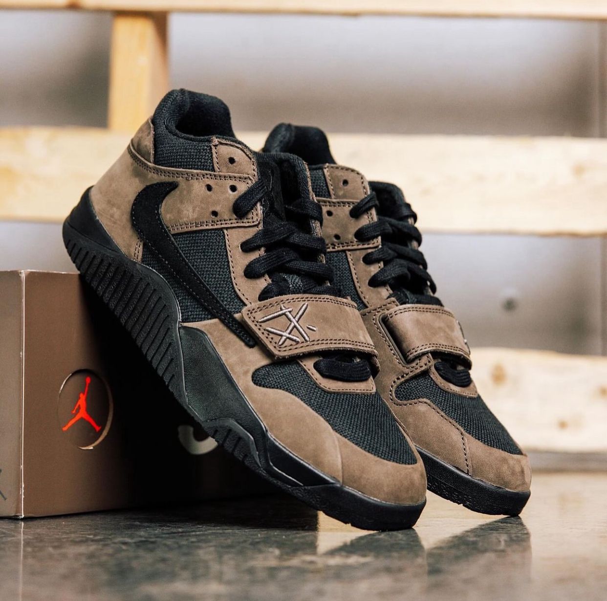 Jumpan Sneakers