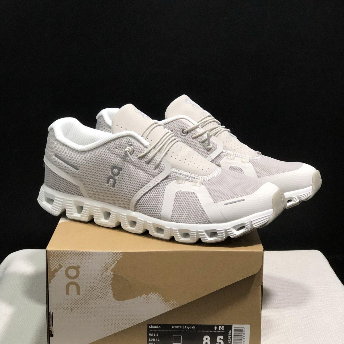 Cloud-Inspired Lightweight Sneakers – Everyday Comfort