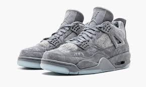 J4 KAWS - Glow in dark
