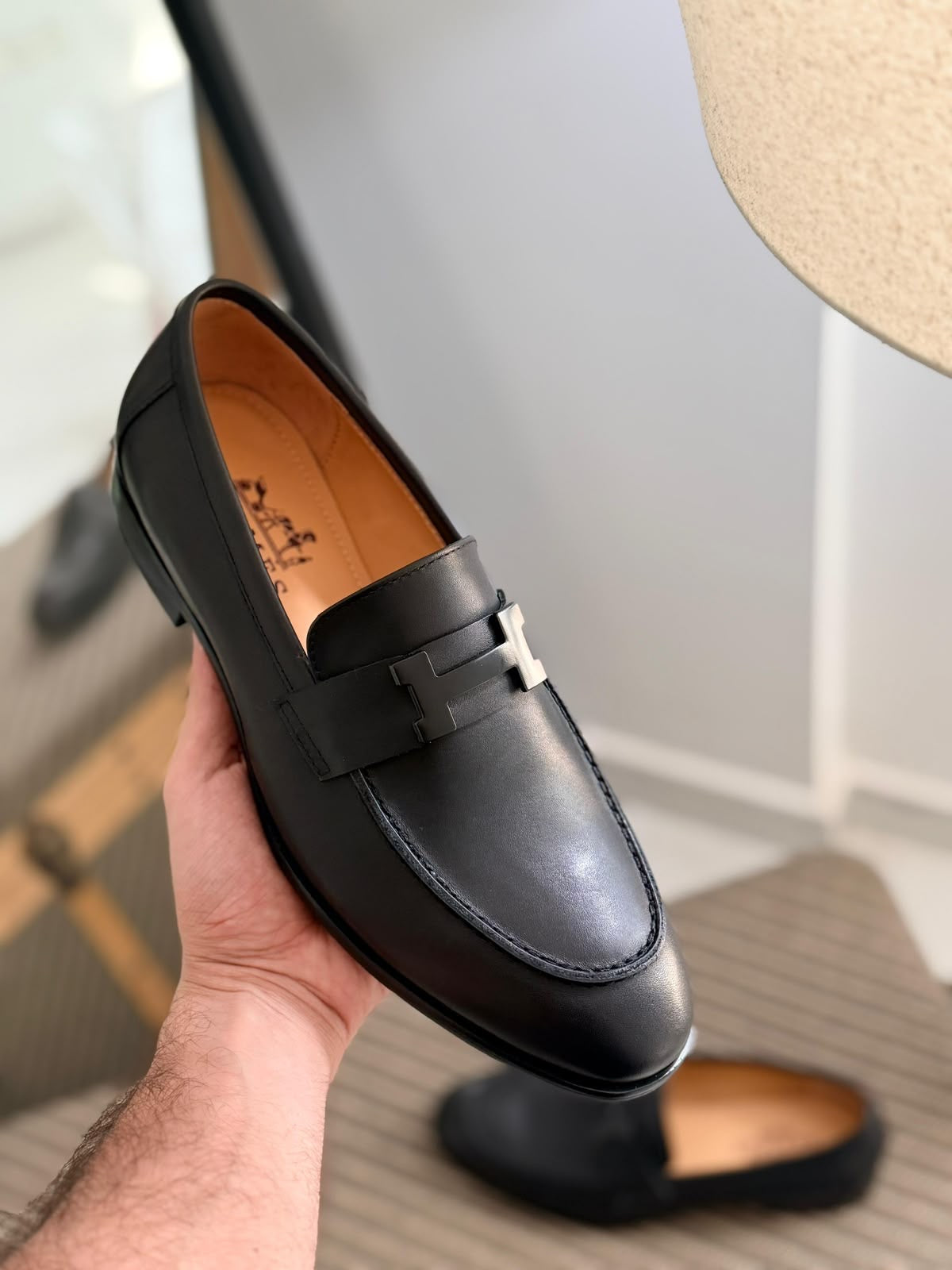 Formal shoes / Loafer