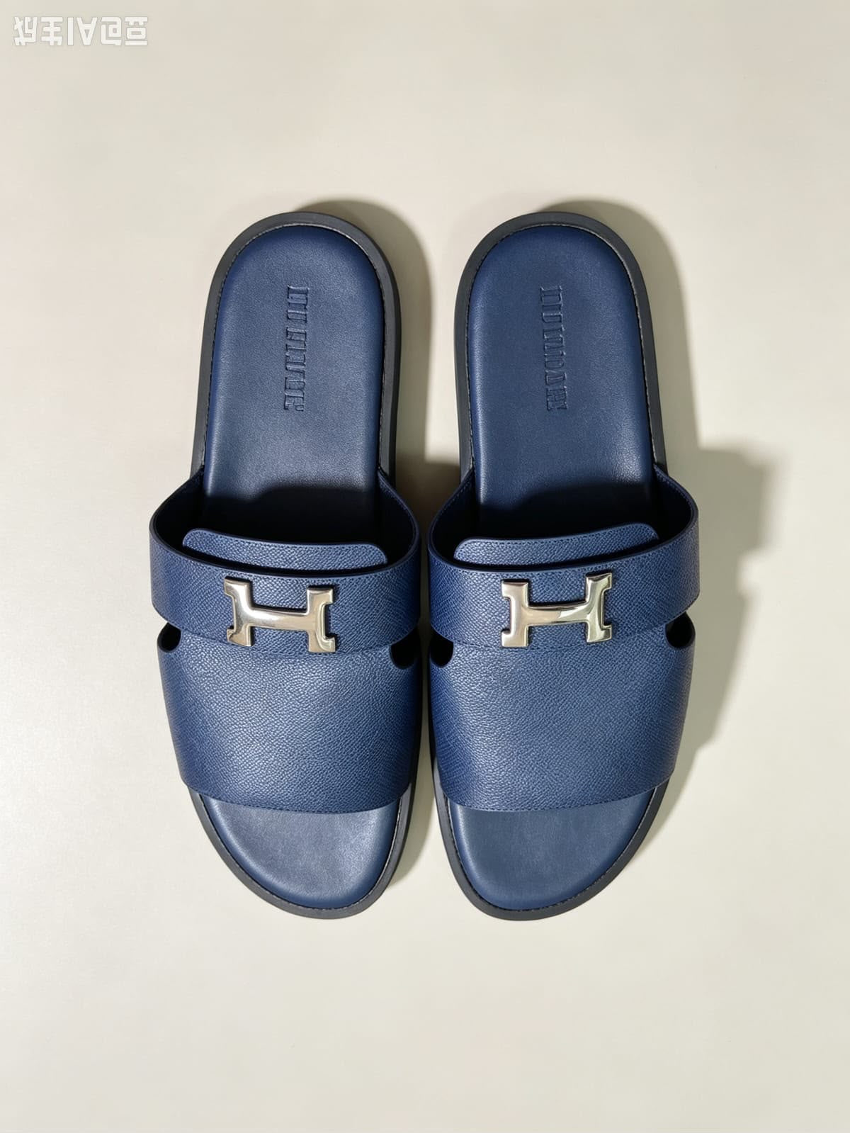Men’s Luxury Textured Leather 'H' Buckle Slide Sandals