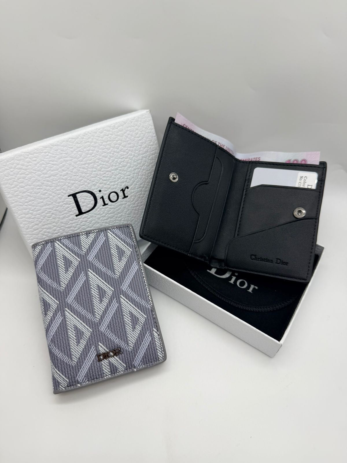 Jacquard Vertical Bi-Fold Wallet – Premium Edition