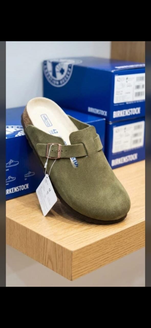Birkenstock Boston Suede Clog – Soft Footbed